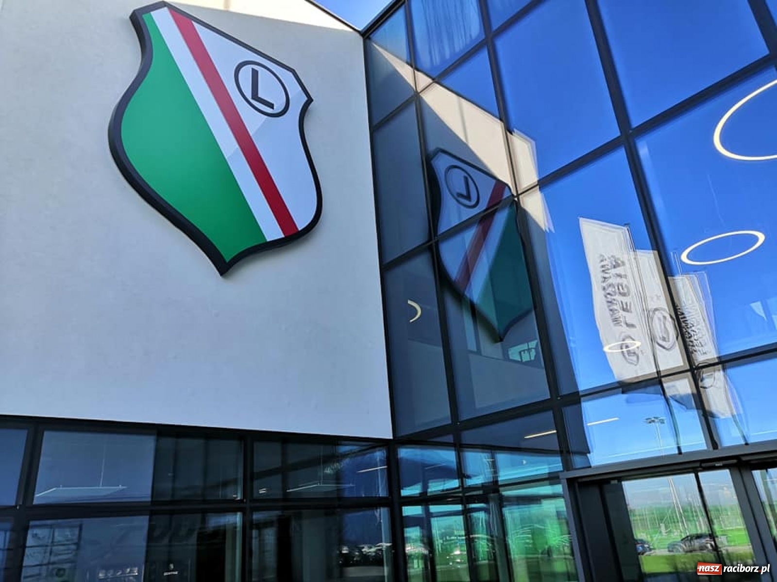 Zdjęcie w galerii na portalu naszraciborz.pl: Trener LKS Tworków na stażu w Legii Warszawa wiadomości z regionu