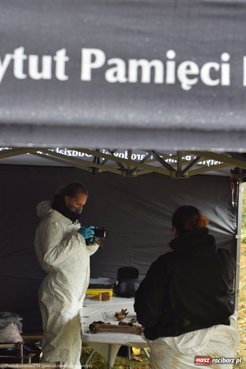 Zdjęcie w galerii na portalu naszraciborz.pl: TVP o ekshumacjach IPN w Raciborzu  wiadomości z regionu