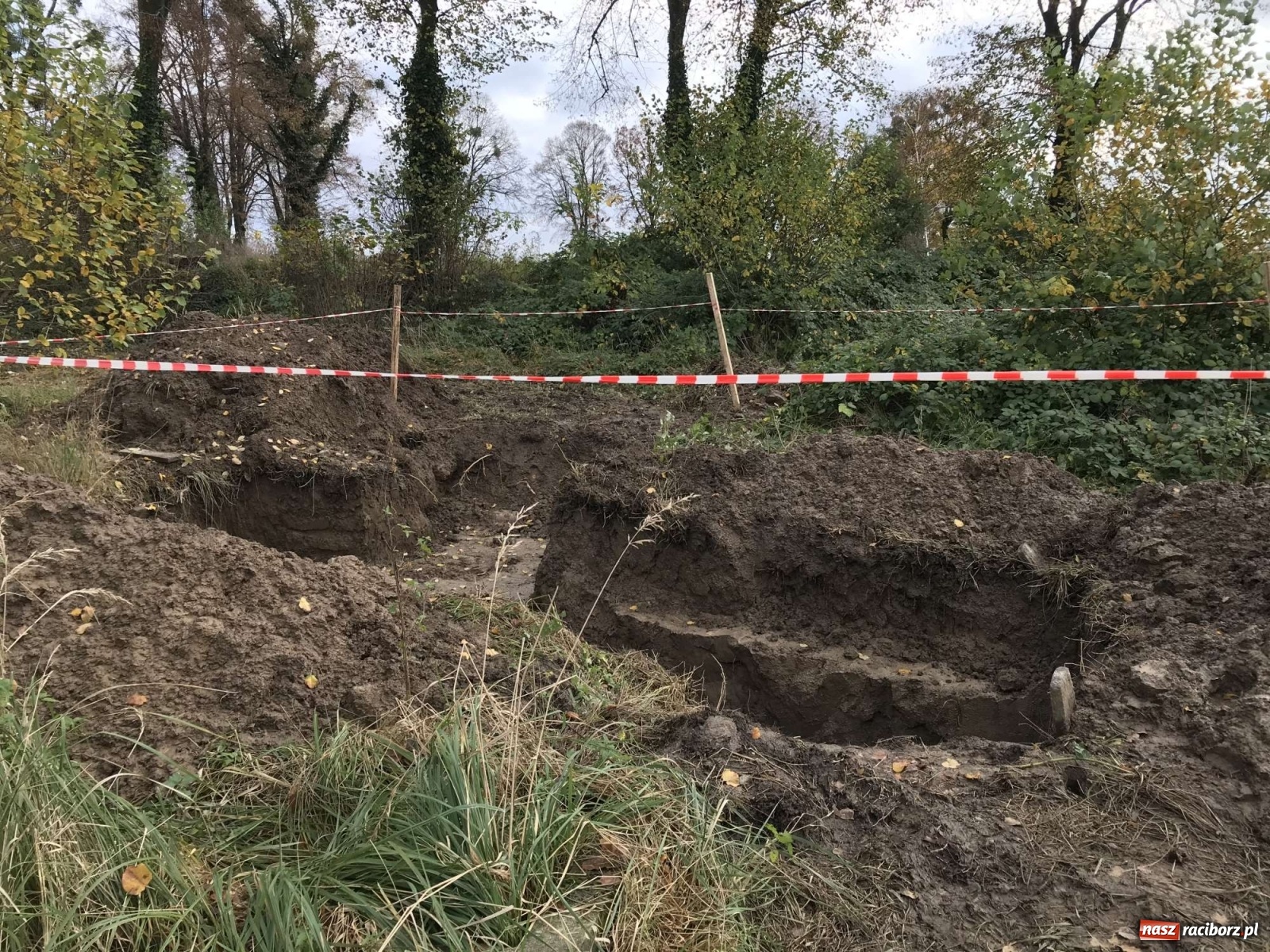 Zdjęcie w galerii na portalu naszraciborz.pl: TVP o ekshumacjach IPN w Raciborzu  wiadomości z regionu