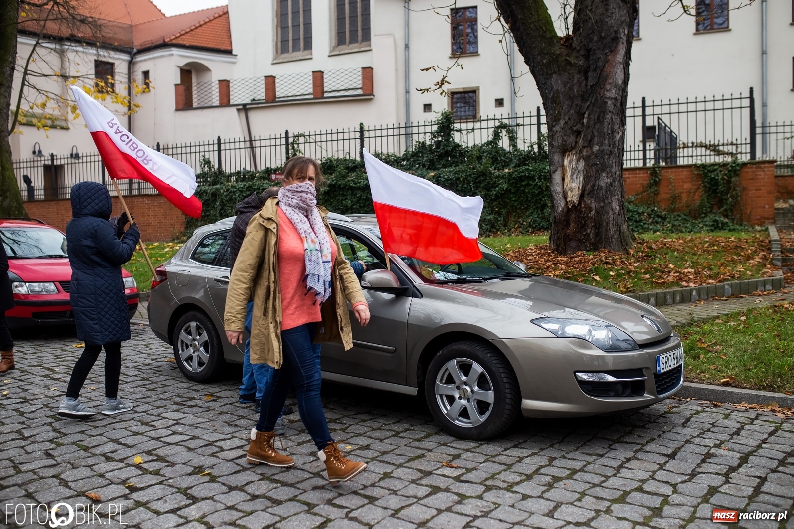 Zdjęcie w galerii na portalu naszraciborz.pl: Spontaniczny przejazd patriotyczny na Święto Niepodległości wiadomości z regionu