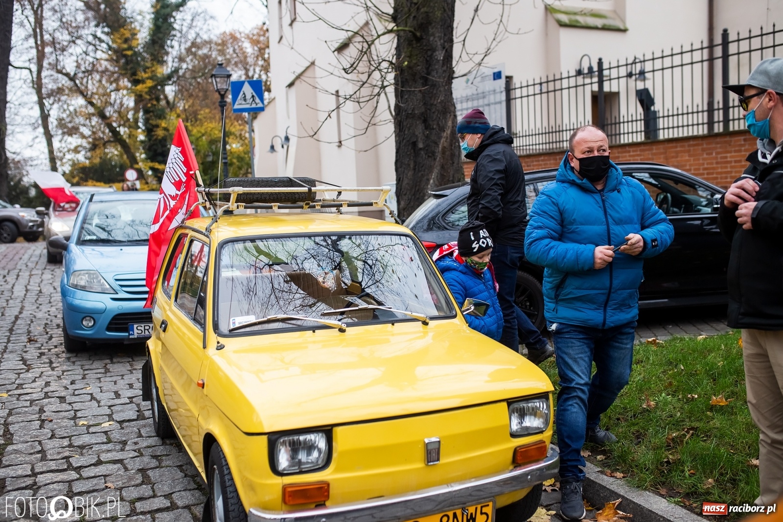 Zdjęcie w galerii na portalu naszraciborz.pl: Spontaniczny przejazd patriotyczny na Święto Niepodległości wiadomości z regionu