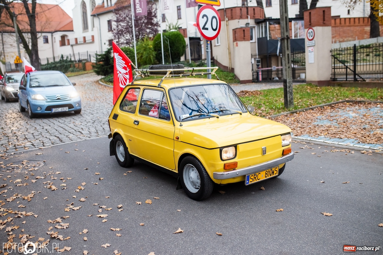 Zdjęcie w galerii na portalu naszraciborz.pl: Spontaniczny przejazd patriotyczny na Święto Niepodległości wiadomości z regionu