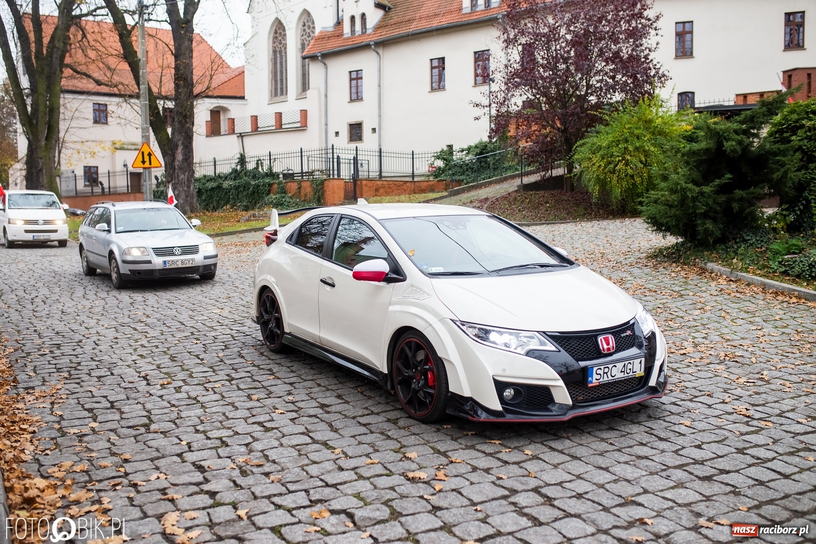 Zdjęcie w galerii na portalu naszraciborz.pl: Spontaniczny przejazd patriotyczny na Święto Niepodległości wiadomości z regionu