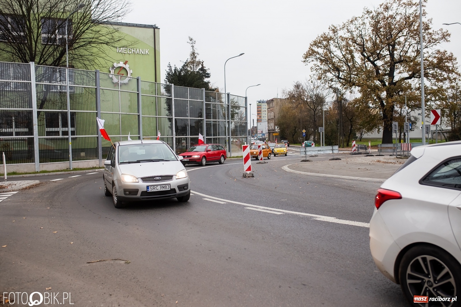 Zdjęcie w galerii na portalu naszraciborz.pl: Spontaniczny przejazd patriotyczny na Święto Niepodległości wiadomości z regionu