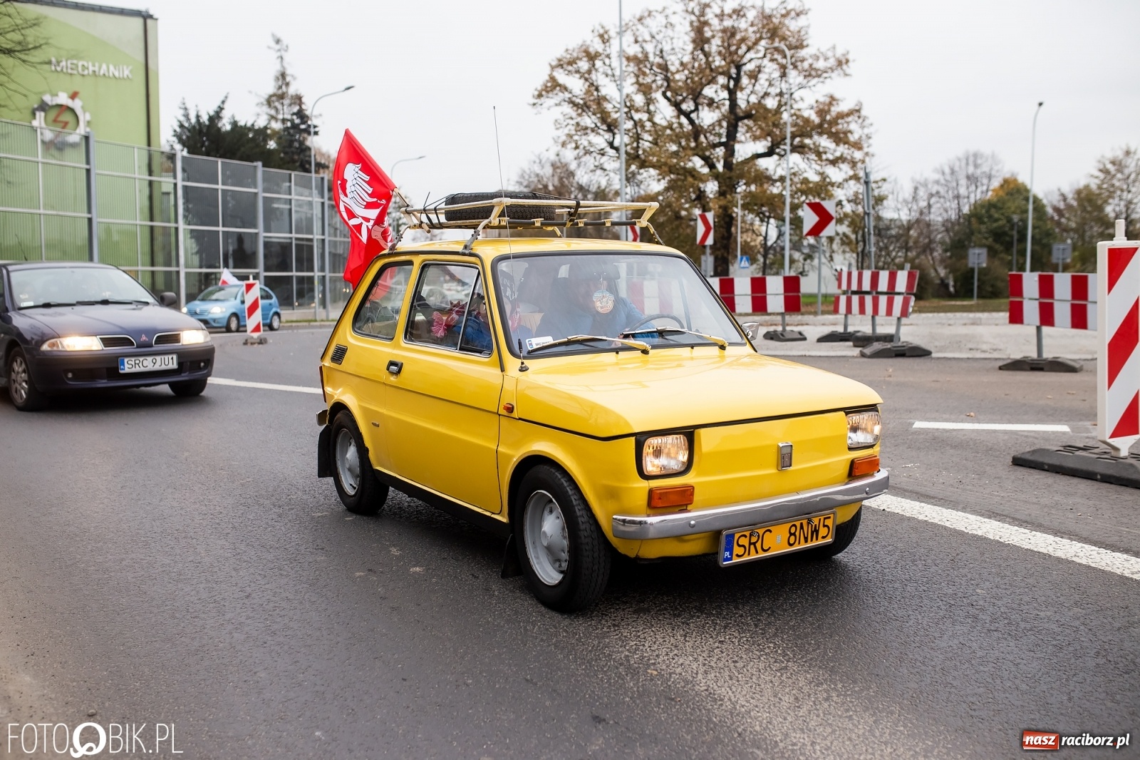 Zdjęcie w galerii na portalu naszraciborz.pl: Spontaniczny przejazd patriotyczny na Święto Niepodległości wiadomości z regionu