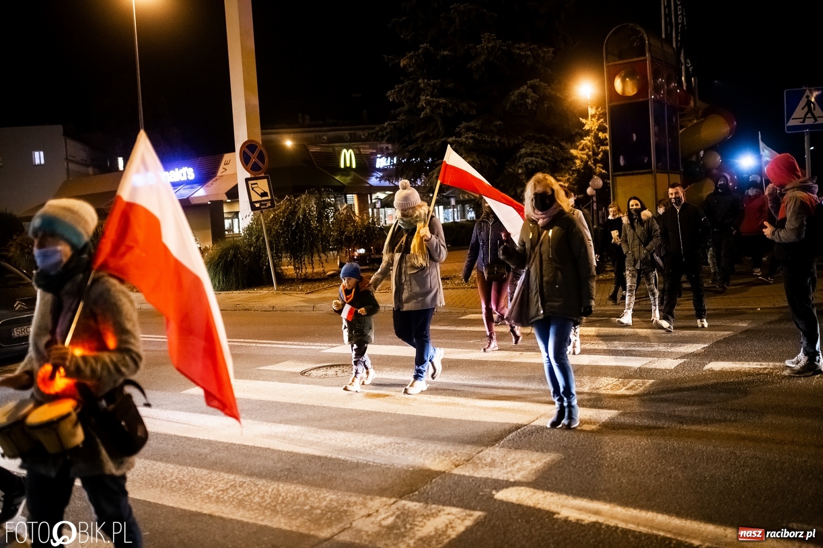 Zdjęcie w galerii na portalu naszraciborz.pl: Niemy krzyk, wielki hałas. Protesty w Raciborzu słabną [FOTO i WIDEO] wiadomości z regionu