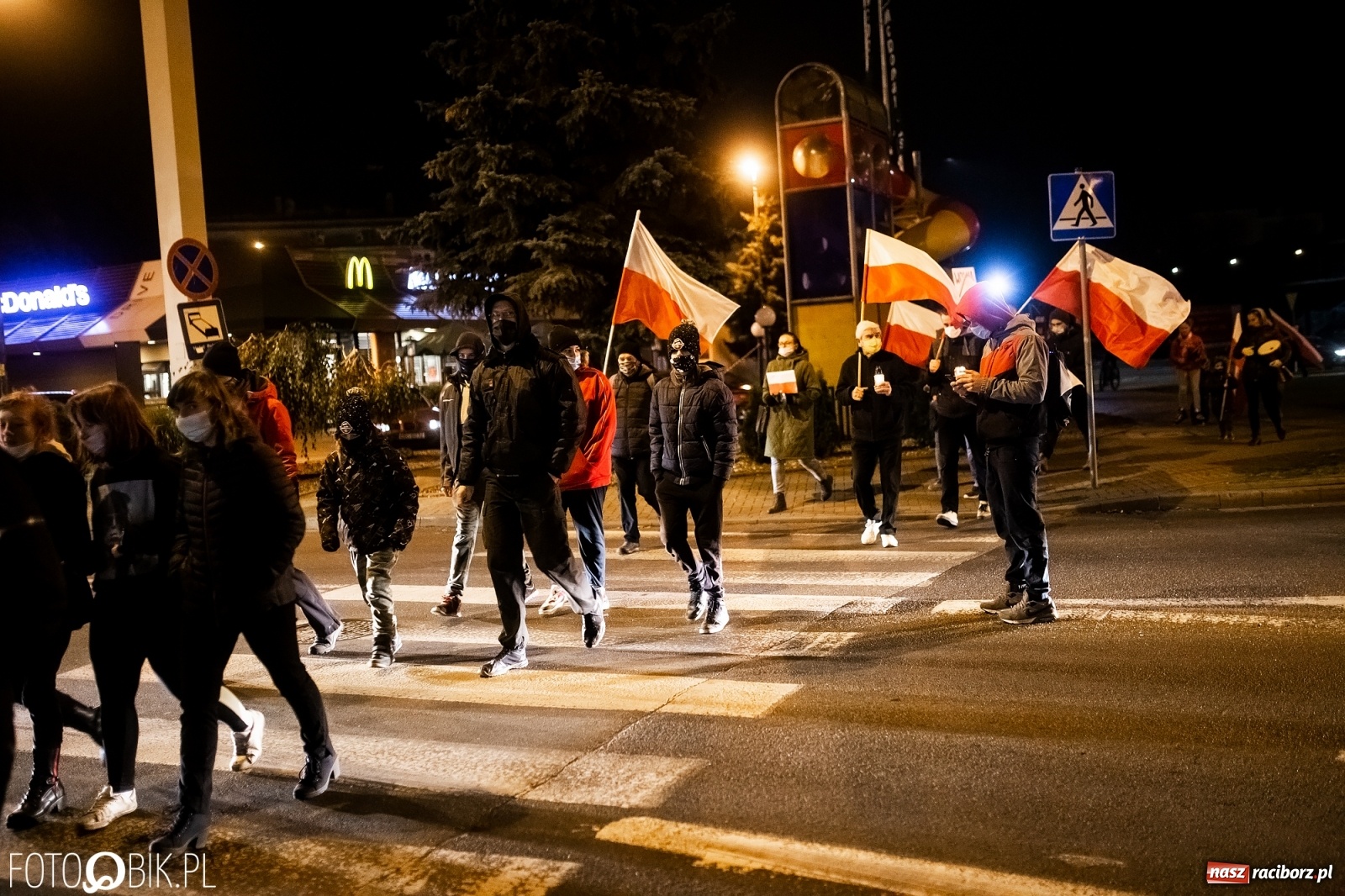 Zdjęcie w galerii na portalu naszraciborz.pl: Niemy krzyk, wielki hałas. Protesty w Raciborzu słabną [FOTO i WIDEO] wiadomości z regionu