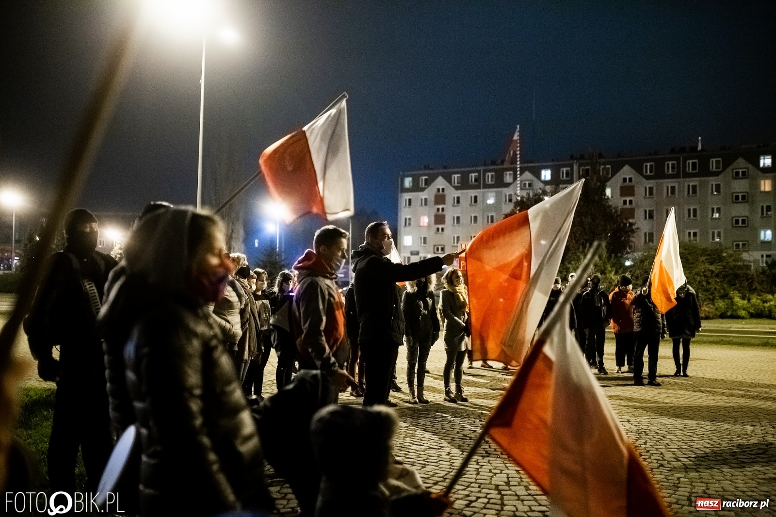 Zdjęcie w galerii na portalu naszraciborz.pl: Niemy krzyk, wielki hałas. Protesty w Raciborzu słabną [FOTO i WIDEO] wiadomości z regionu