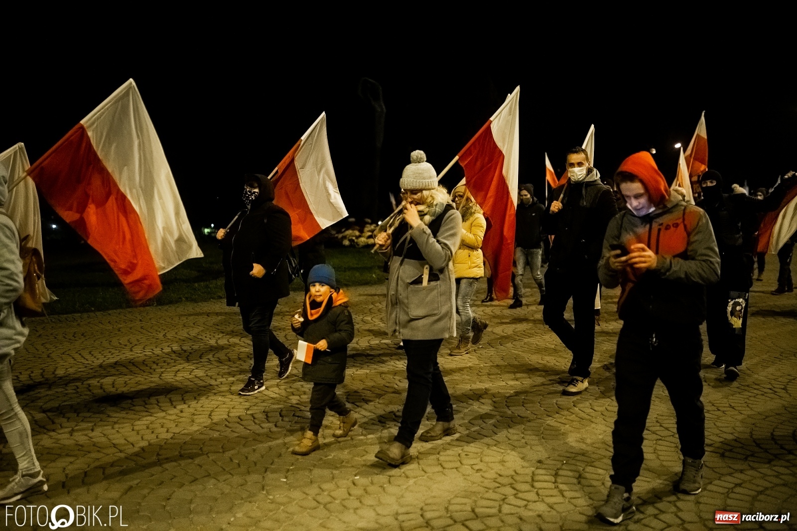 Zdjęcie w galerii na portalu naszraciborz.pl: Niemy krzyk, wielki hałas. Protesty w Raciborzu słabną [FOTO i WIDEO] wiadomości z regionu