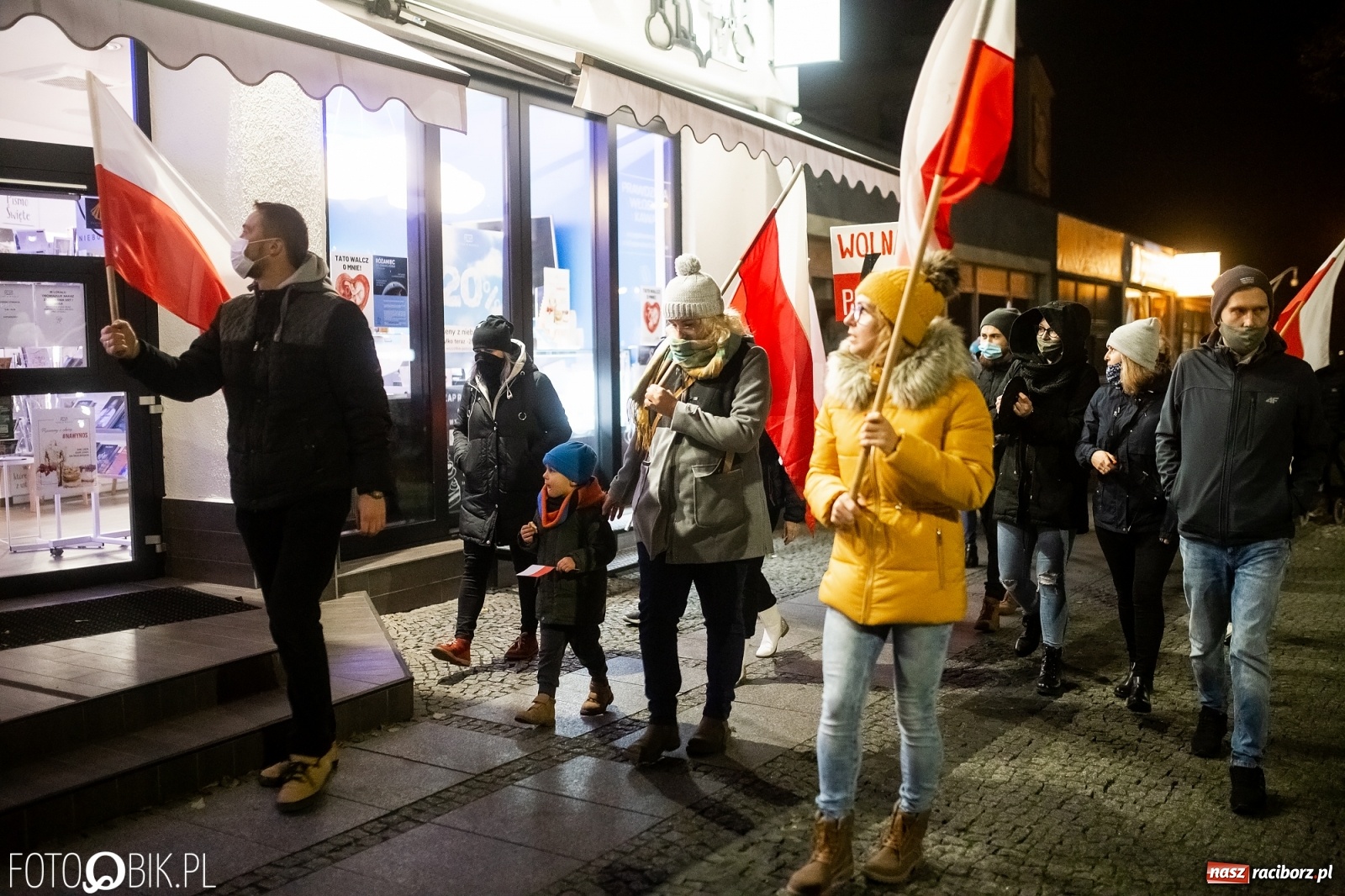 Zdjęcie w galerii na portalu naszraciborz.pl: Niemy krzyk, wielki hałas. Protesty w Raciborzu słabną [FOTO i WIDEO] wiadomości z regionu