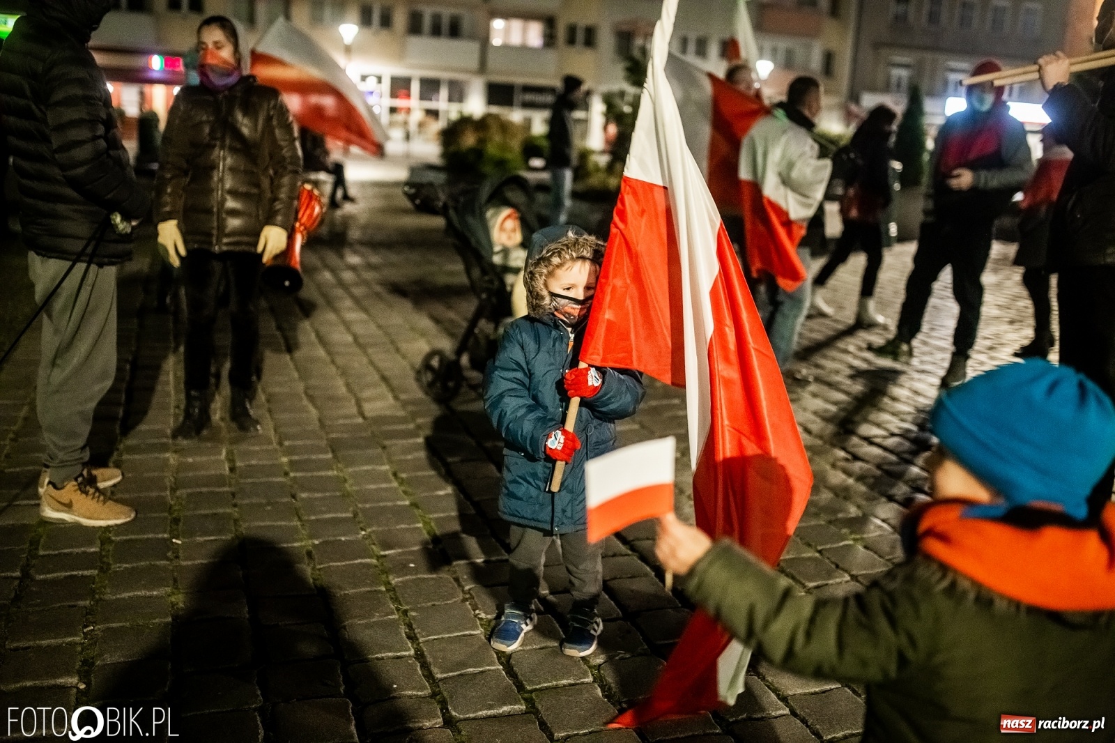 Zdjęcie w galerii na portalu naszraciborz.pl: Niemy krzyk, wielki hałas. Protesty w Raciborzu słabną [FOTO i WIDEO] wiadomości z regionu