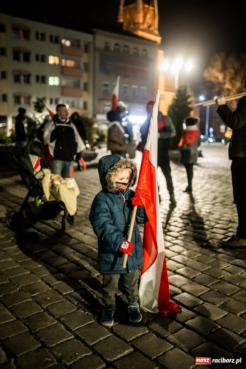 Zdjęcie w galerii na portalu naszraciborz.pl: Niemy krzyk, wielki hałas. Protesty w Raciborzu słabną [FOTO i WIDEO] wiadomości z regionu