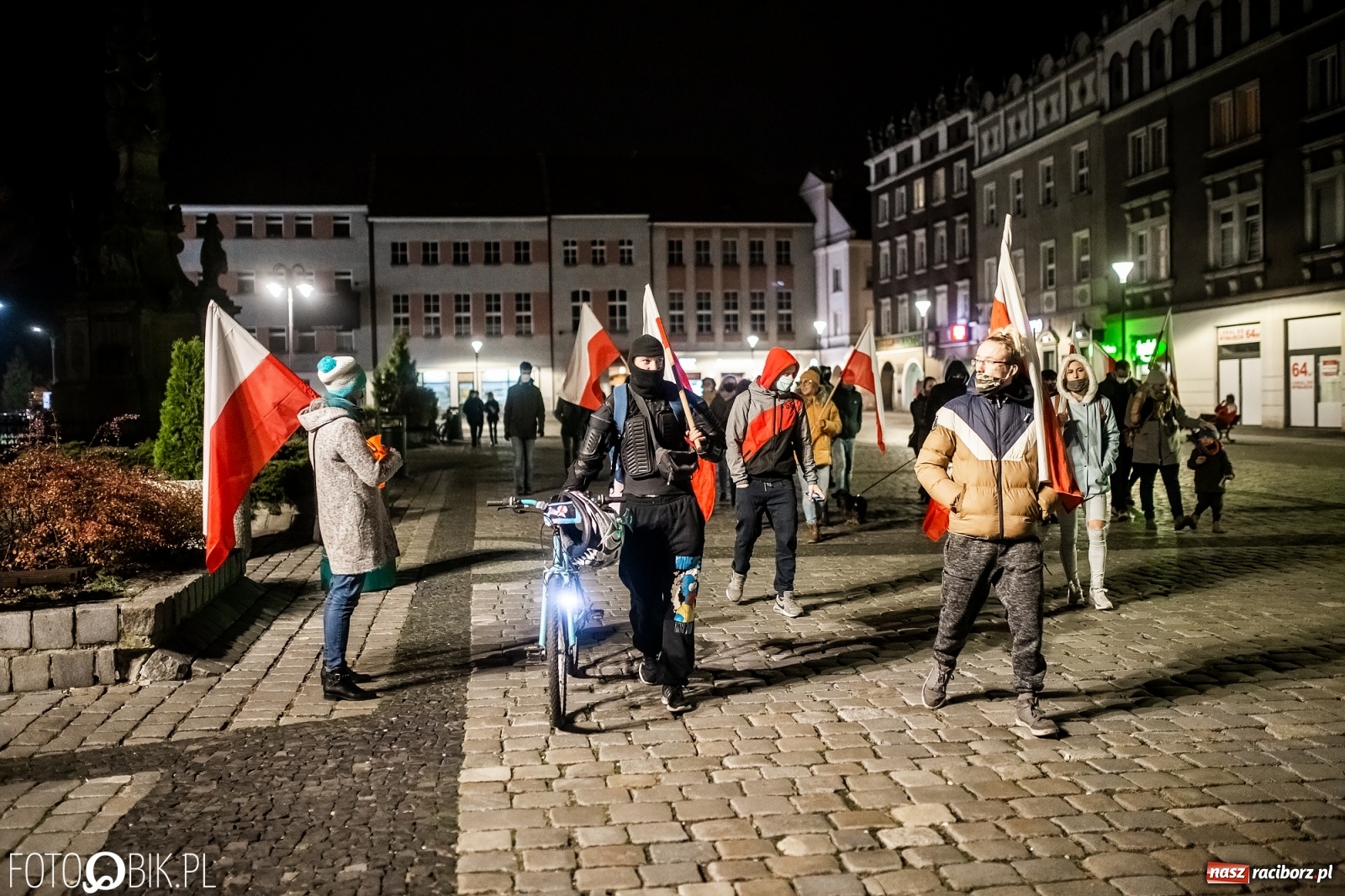 Zdjęcie w galerii na portalu naszraciborz.pl: Niemy krzyk, wielki hałas. Protesty w Raciborzu słabną [FOTO i WIDEO] wiadomości z regionu