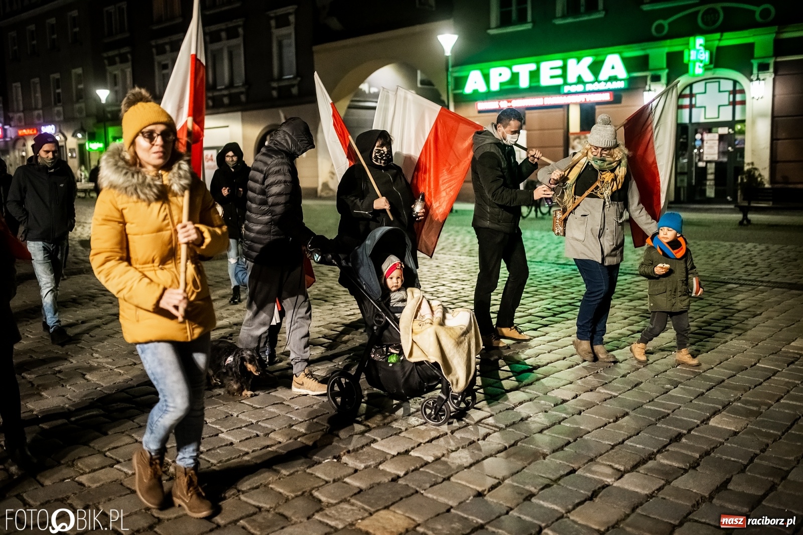 Zdjęcie w galerii na portalu naszraciborz.pl: Niemy krzyk, wielki hałas. Protesty w Raciborzu słabną [FOTO i WIDEO] wiadomości z regionu