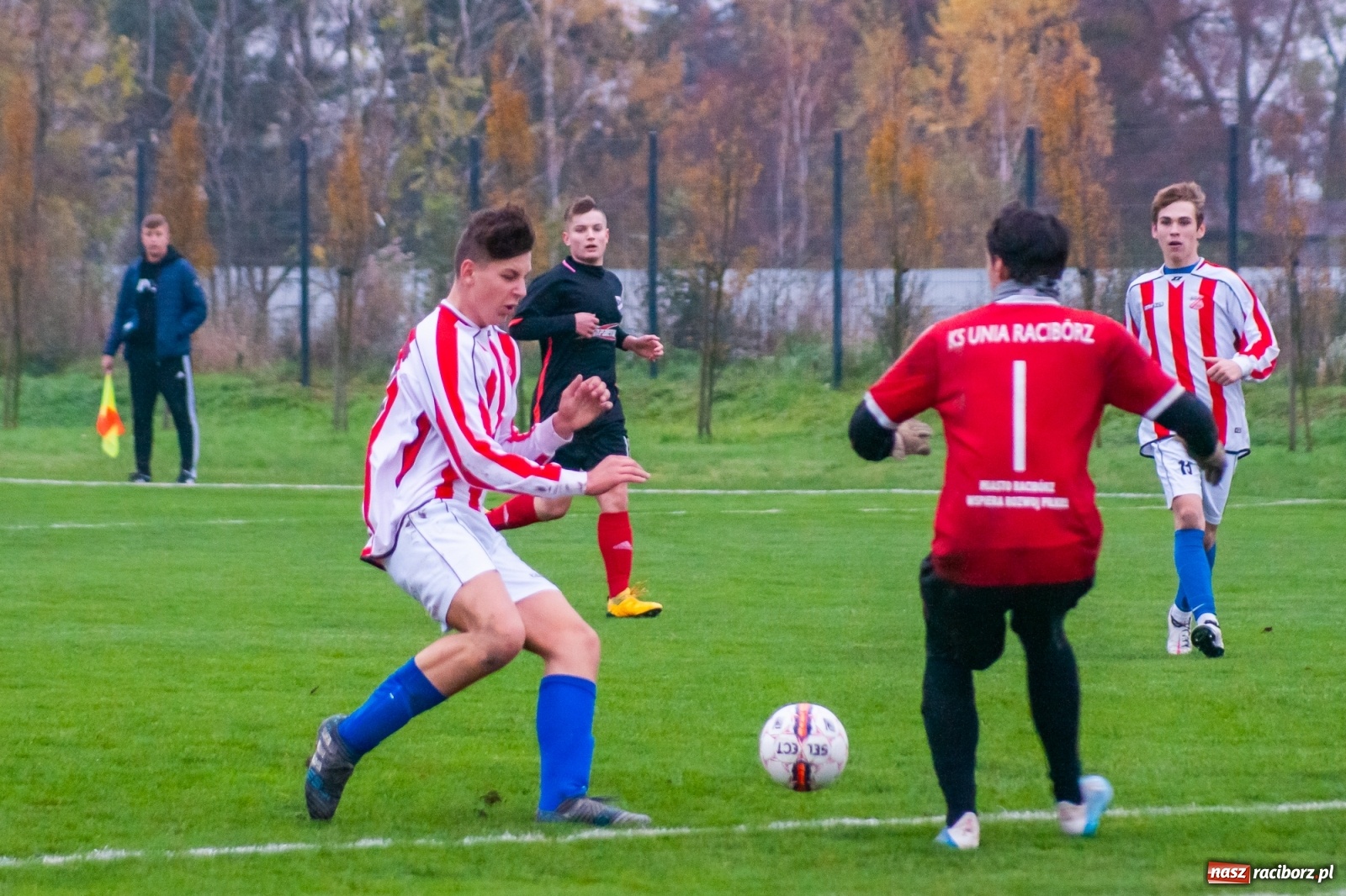 Zdjęcie w galerii na portalu naszraciborz.pl: Juniorzy starsi. Nieudana pogoń Gołkowic [FOTO i WIDEO] wiadomości z regionu