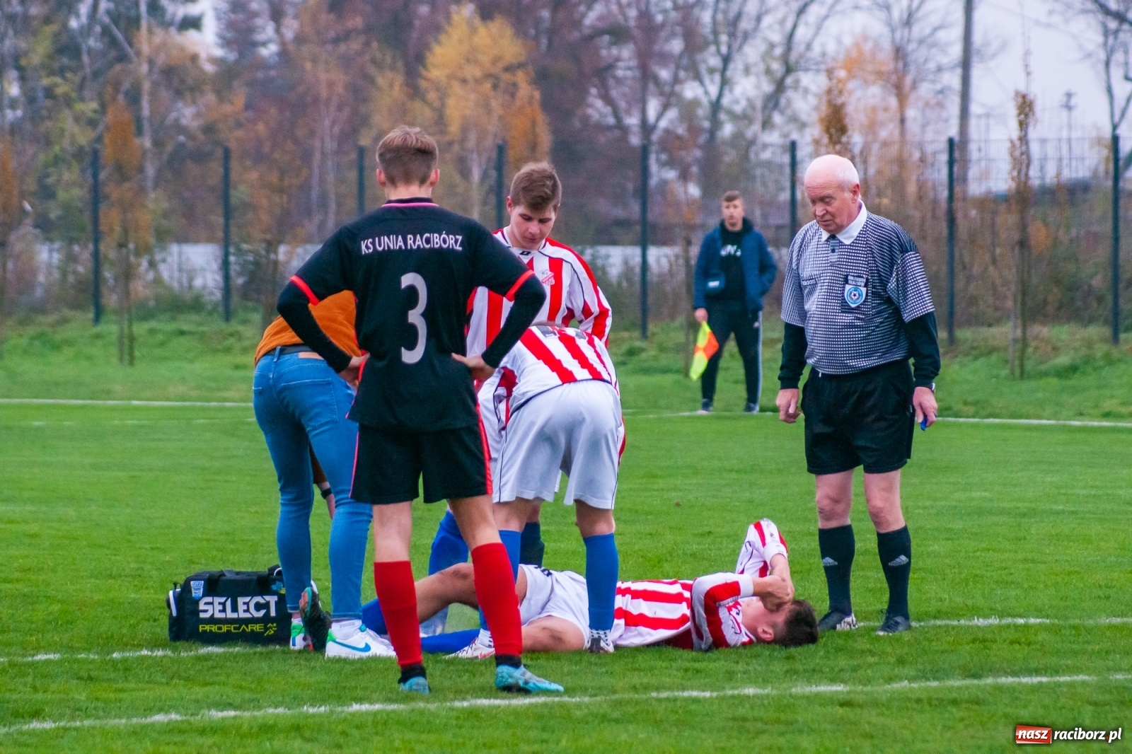 Zdjęcie w galerii na portalu naszraciborz.pl: Juniorzy starsi. Nieudana pogoń Gołkowic [FOTO i WIDEO] wiadomości z regionu