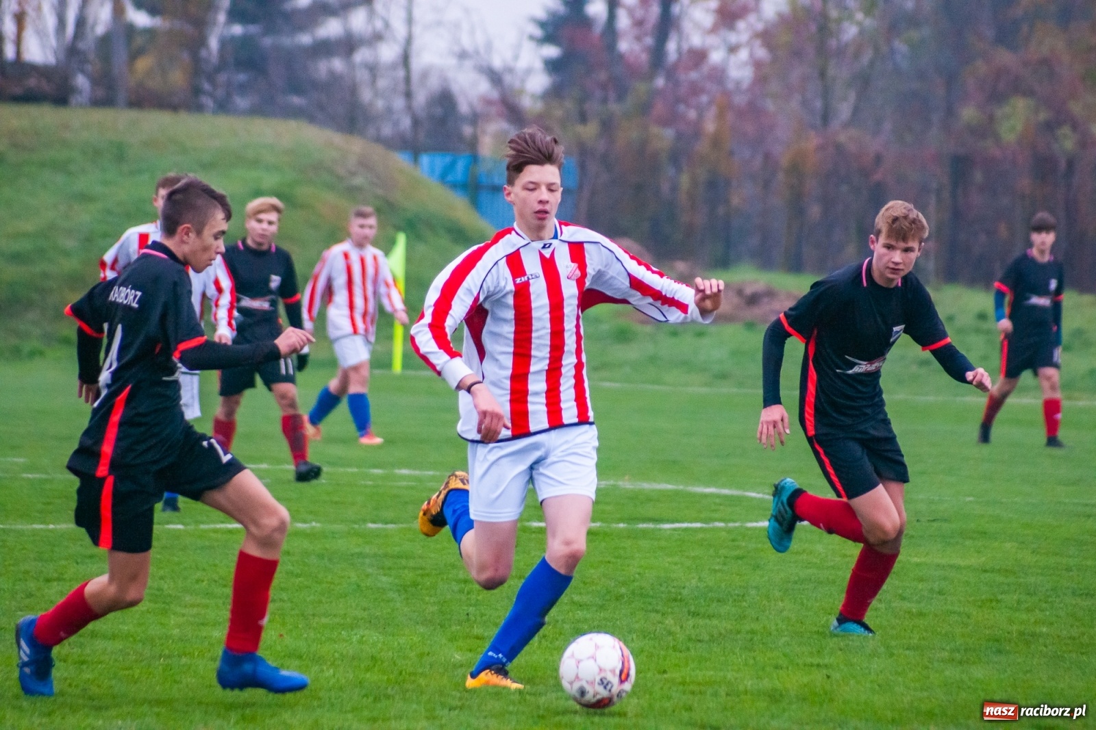 Zdjęcie w galerii na portalu naszraciborz.pl: Juniorzy starsi. Nieudana pogoń Gołkowic [FOTO i WIDEO] wiadomości z regionu