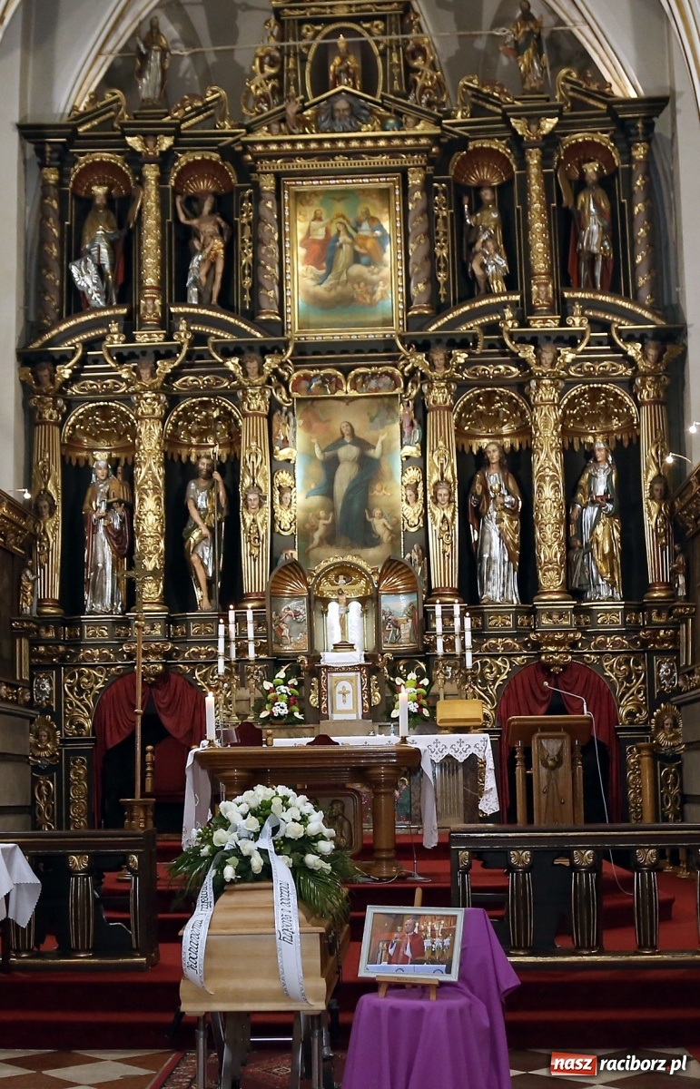 Zdjęcie w galerii na portalu naszraciborz.pl: Racibórz pożegnał ks. Krzysztofa Niebudka  wiadomości z regionu