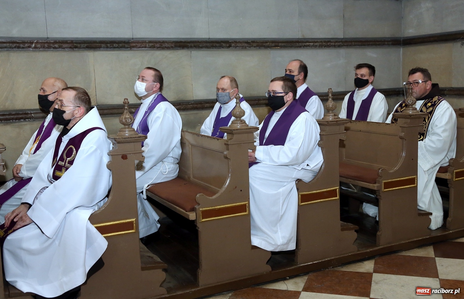 Zdjęcie w galerii na portalu naszraciborz.pl: Racibórz pożegnał ks. Krzysztofa Niebudka  wiadomości z regionu