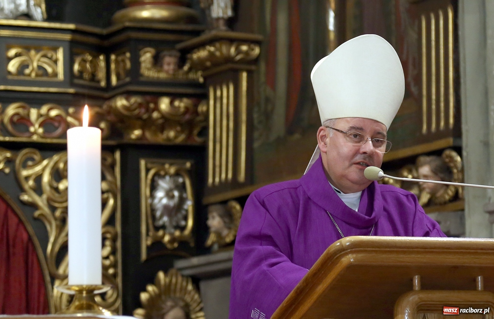 Zdjęcie w galerii na portalu naszraciborz.pl: Racibórz pożegnał ks. Krzysztofa Niebudka  wiadomości z regionu