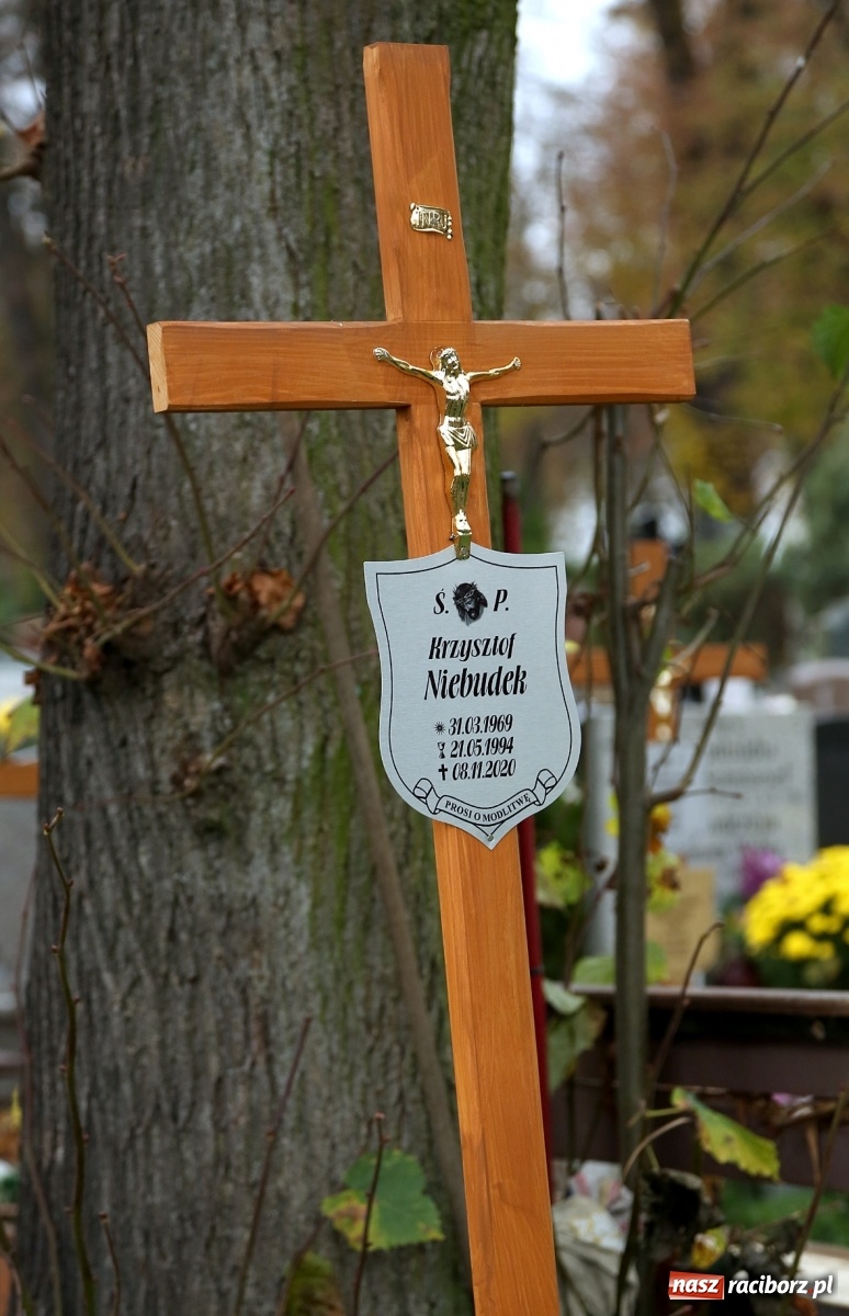 Zdjęcie w galerii na portalu naszraciborz.pl: Racibórz pożegnał ks. Krzysztofa Niebudka  wiadomości z regionu