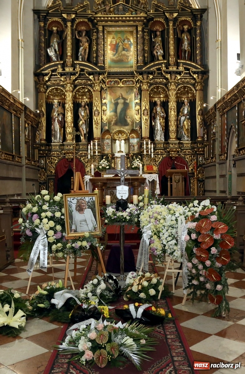 Zdjęcie w galerii na portalu naszraciborz.pl: Dziś pożegnano śp. Mariannę Halinę Korzonek wiadomości z regionu