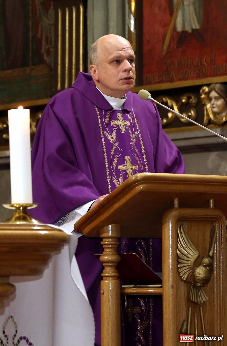 Zdjęcie w galerii na portalu naszraciborz.pl: Dziś pożegnano śp. Mariannę Halinę Korzonek wiadomości z regionu