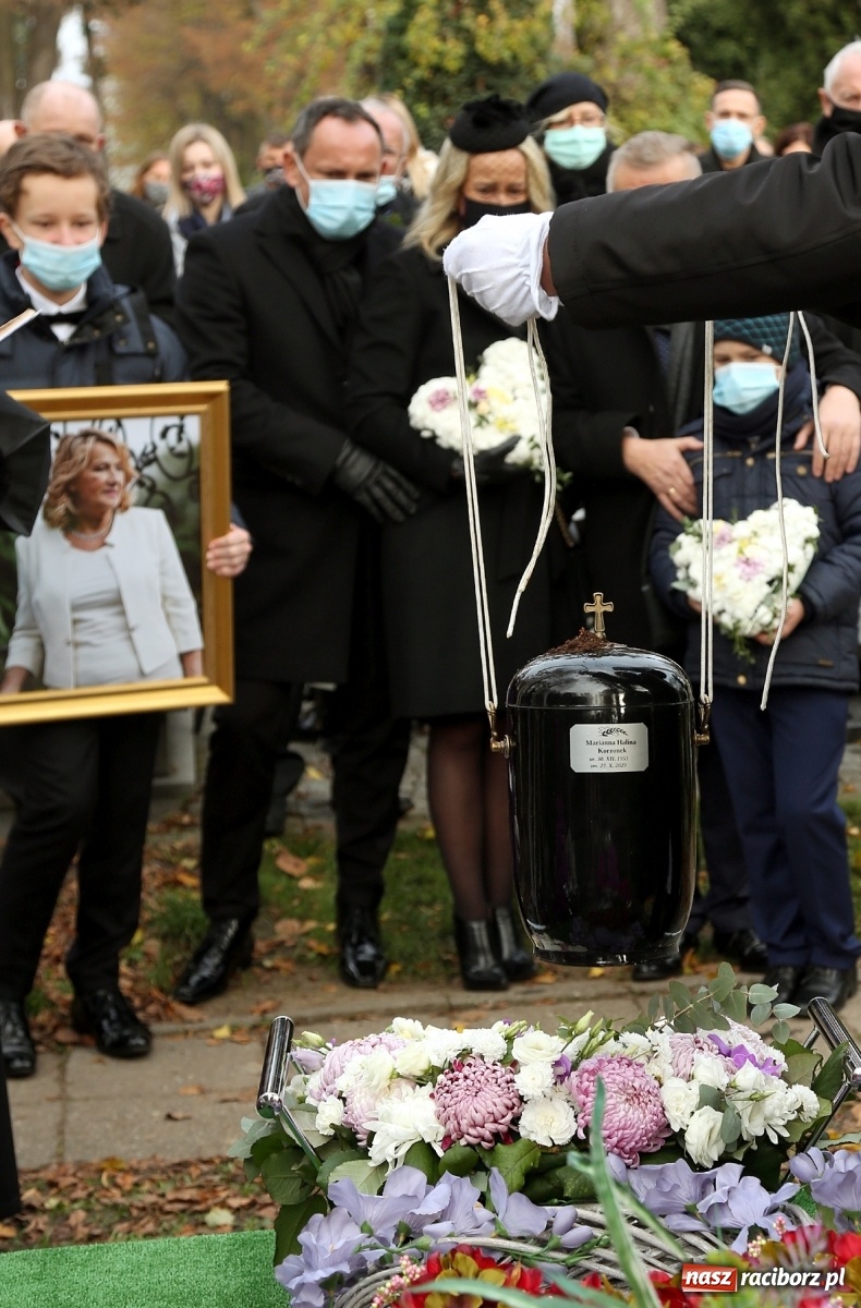 Zdjęcie w galerii na portalu naszraciborz.pl: Dziś pożegnano śp. Mariannę Halinę Korzonek wiadomości z regionu