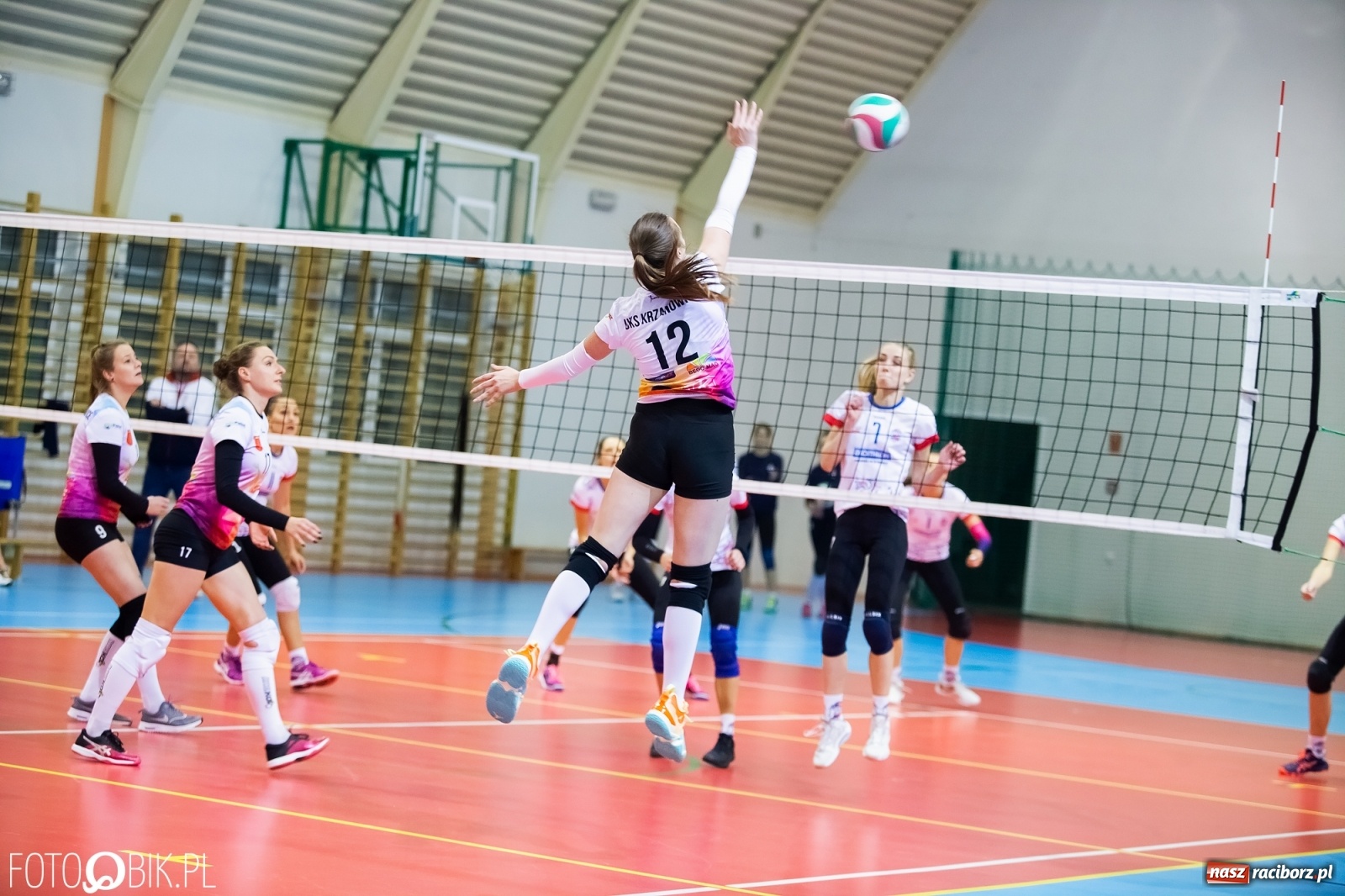 Zdjęcie w galerii na portalu naszraciborz.pl: Siatkarki Krzanowic bez szans w starciu z liderem [FOTO] wiadomości z regionu