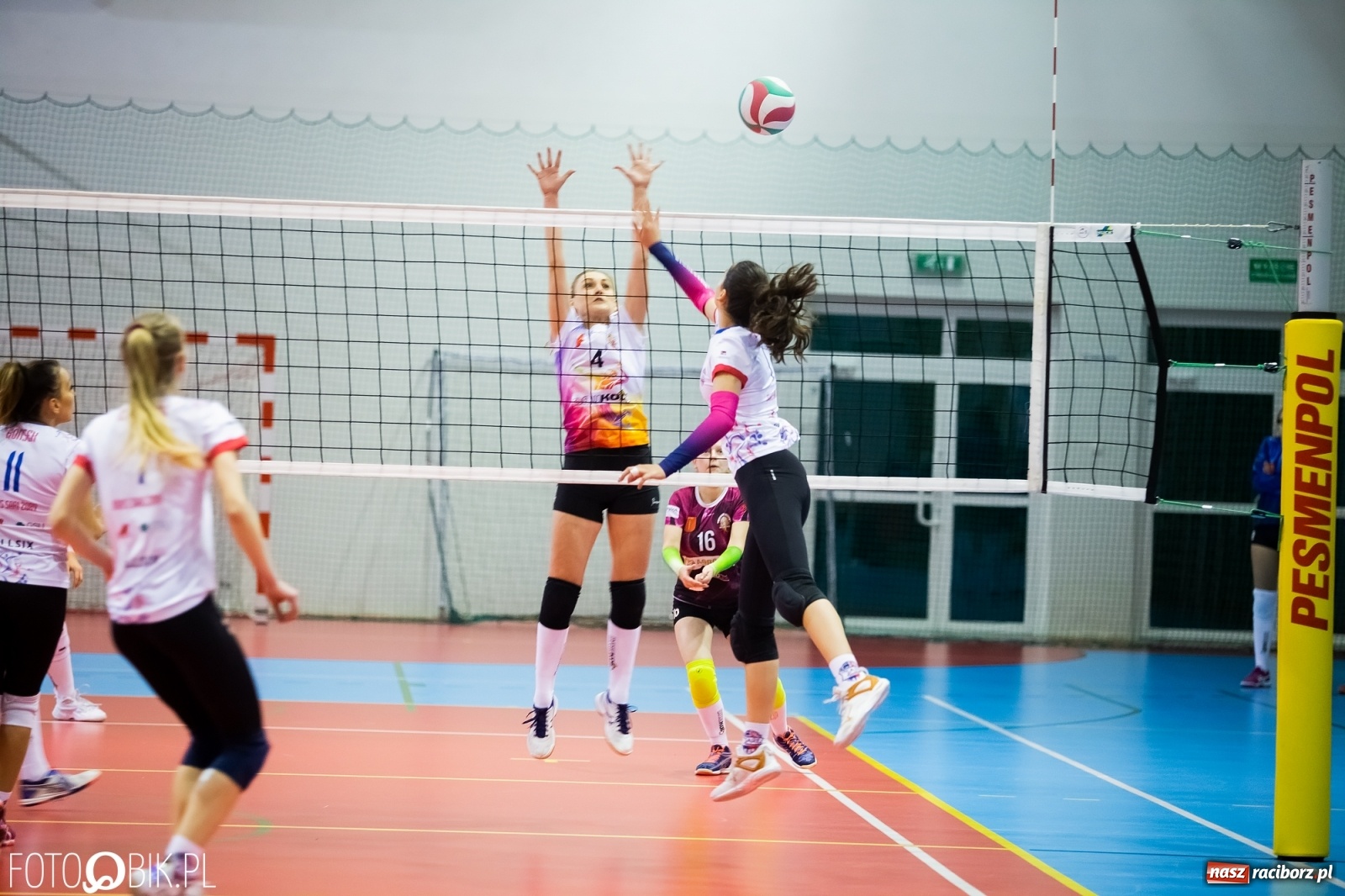 Zdjęcie w galerii na portalu naszraciborz.pl: Siatkarki Krzanowic bez szans w starciu z liderem [FOTO] wiadomości z regionu