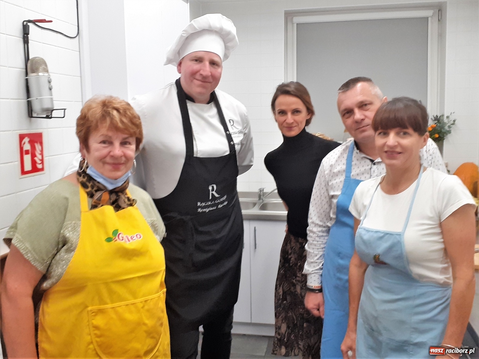 Zdjęcie w galerii na portalu naszraciborz.pl: Warsztaty kulinarne z Remigiuszem Rączką w Górkach Śląskich wiadomości z regionu