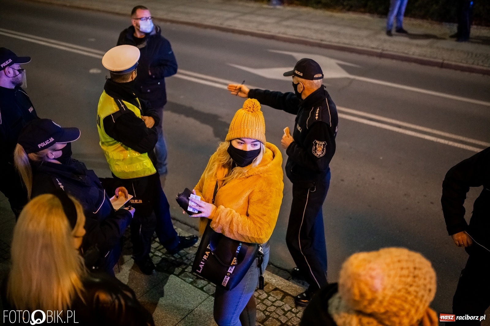 Zdjęcie w galerii na portalu naszraciborz.pl: Policja kieruje wnioski o ukaranie uczestników demonstrancji  wiadomości z regionu