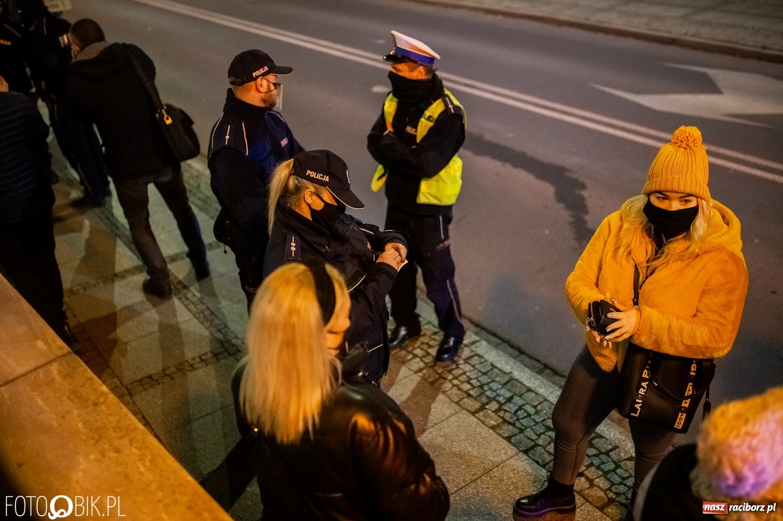 Zdjęcie w galerii na portalu naszraciborz.pl: Policja kieruje wnioski o ukaranie uczestników demonstrancji  wiadomości z regionu