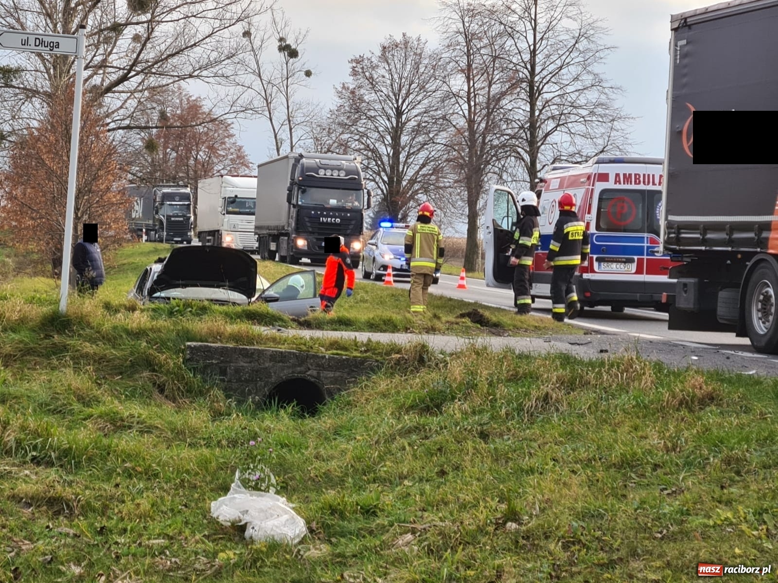Zdjęcie w galerii na portalu naszraciborz.pl: Zaśnięcie za kierownicą przyczyną zdarzenia w Tworkowie wiadomości z regionu