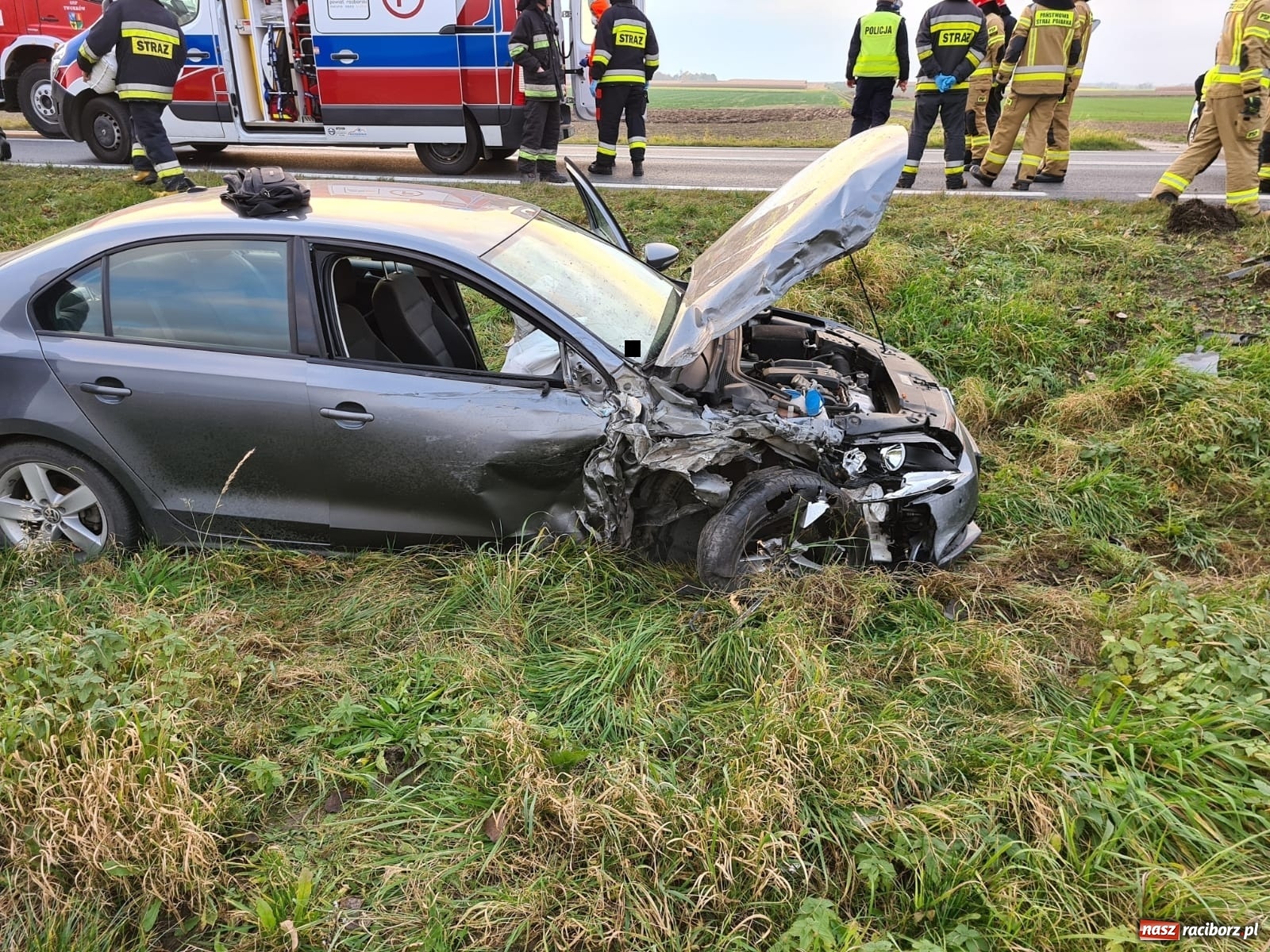 Zdjęcie w galerii na portalu naszraciborz.pl: Zaśnięcie za kierownicą przyczyną zdarzenia w Tworkowie wiadomości z regionu