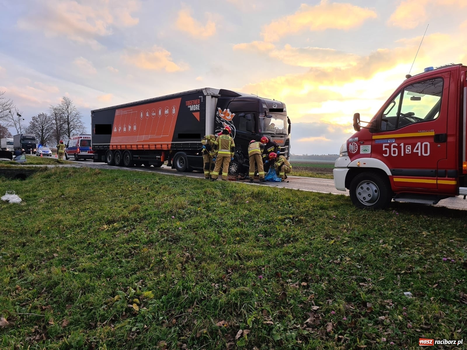 Zdjęcie w galerii na portalu naszraciborz.pl: Zaśnięcie za kierownicą przyczyną zdarzenia w Tworkowie wiadomości z regionu