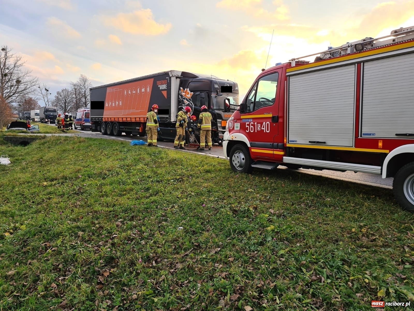 Zdjęcie w galerii na portalu naszraciborz.pl: Zaśnięcie za kierownicą przyczyną zdarzenia w Tworkowie wiadomości z regionu