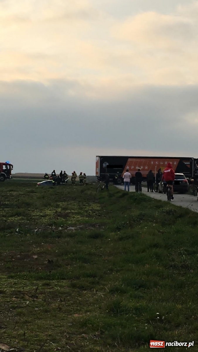 Zdjęcie w galerii na portalu naszraciborz.pl: Zaśnięcie za kierownicą przyczyną zdarzenia w Tworkowie wiadomości z regionu