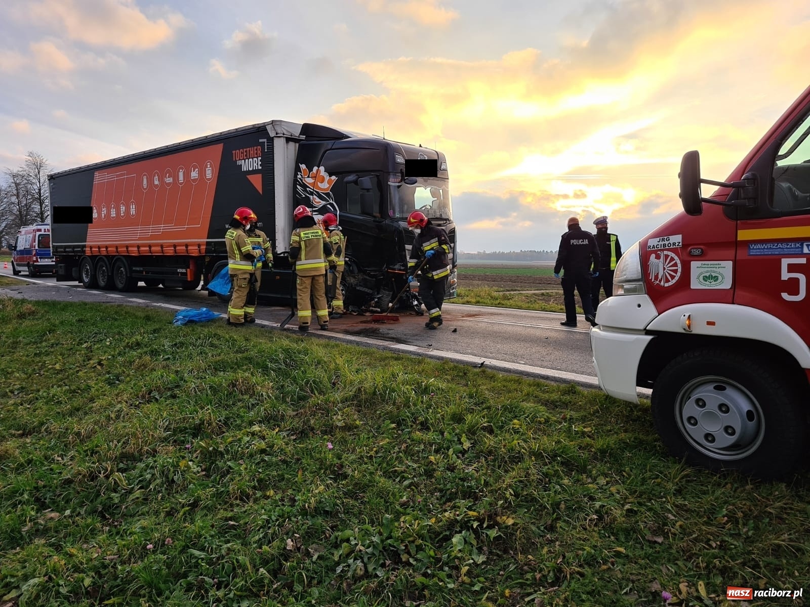 Zdjęcie w galerii na portalu naszraciborz.pl: Zaśnięcie za kierownicą przyczyną zdarzenia w Tworkowie wiadomości z regionu