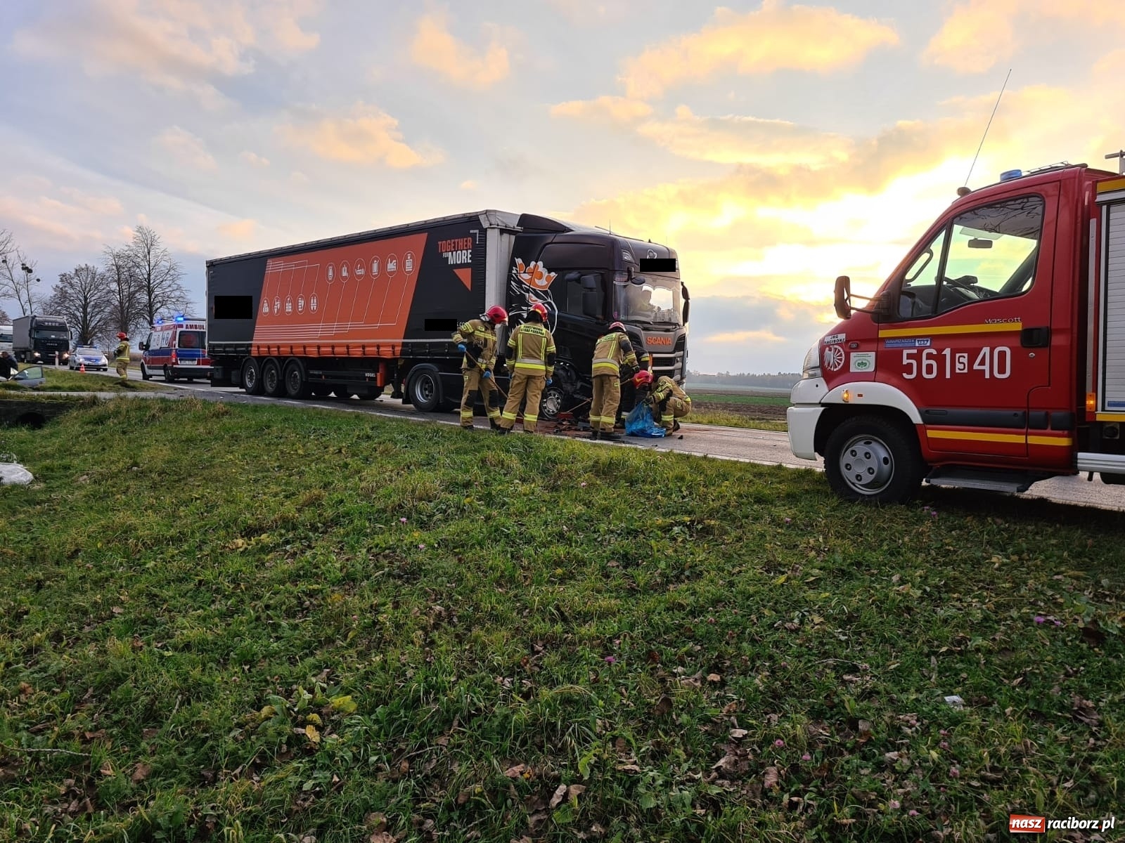 Zdjęcie w galerii na portalu naszraciborz.pl: Zaśnięcie za kierownicą przyczyną zdarzenia w Tworkowie wiadomości z regionu