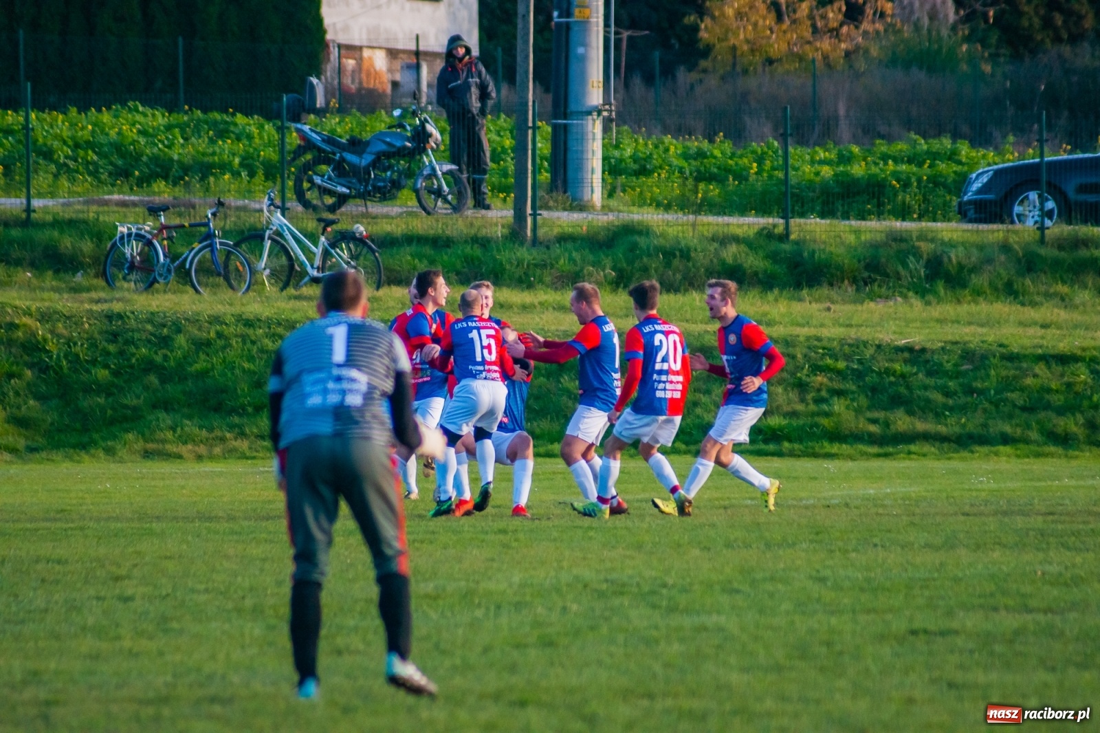 Zdjęcie w galerii na portalu naszraciborz.pl: Wystarczyło kilka minut. Szola katem Brzezia [FOTO i WIDEO] wiadomości z regionu