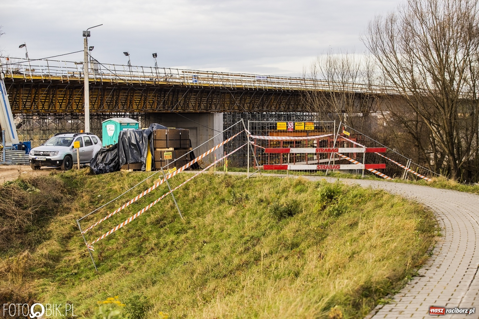 Zdjęcie w galerii na portalu naszraciborz.pl: Nowy most w Raciborzu gotowy. Betonowanie ósmego przęsła zakończone! wiadomości z regionu
