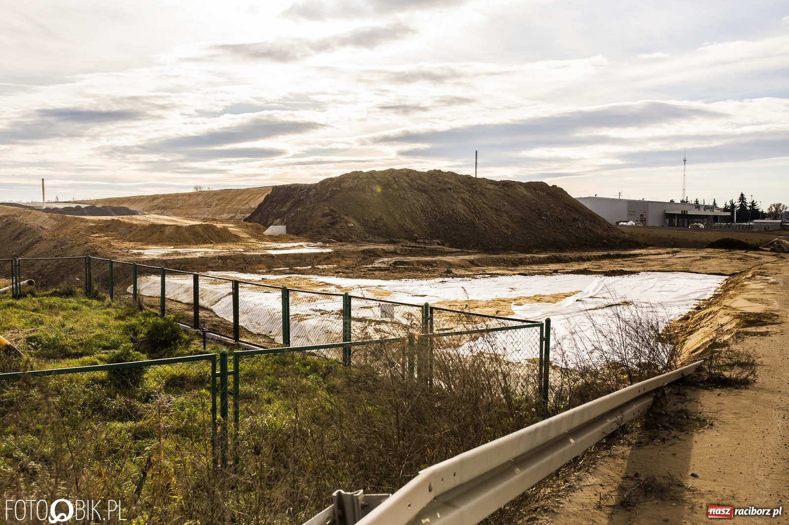 Zdjęcie w galerii na portalu naszraciborz.pl: Nowy most w Raciborzu gotowy. Betonowanie ósmego przęsła zakończone! wiadomości z regionu