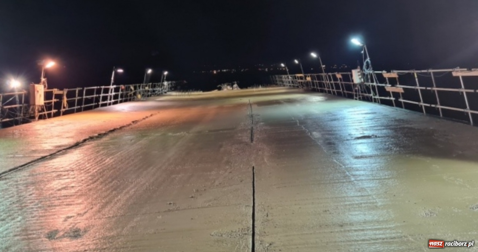 Zdjęcie w galerii na portalu naszraciborz.pl: Nowy most w Raciborzu gotowy. Betonowanie ósmego przęsła zakończone! wiadomości z regionu