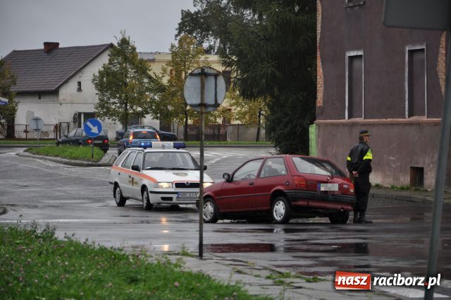 Zdjęcie w galerii na portalu naszraciborz.pl: Wypadek na Ostrogu - dwie ranne wiadomości z regionu