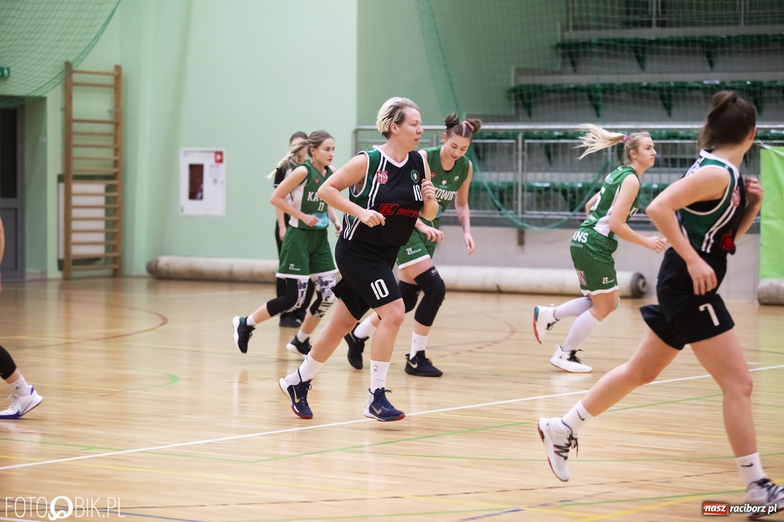 Zdjęcie w galerii na portalu naszraciborz.pl: Kolejna porażka koszykarek RKK AZS Racibórz [FOTO] wiadomości z regionu
