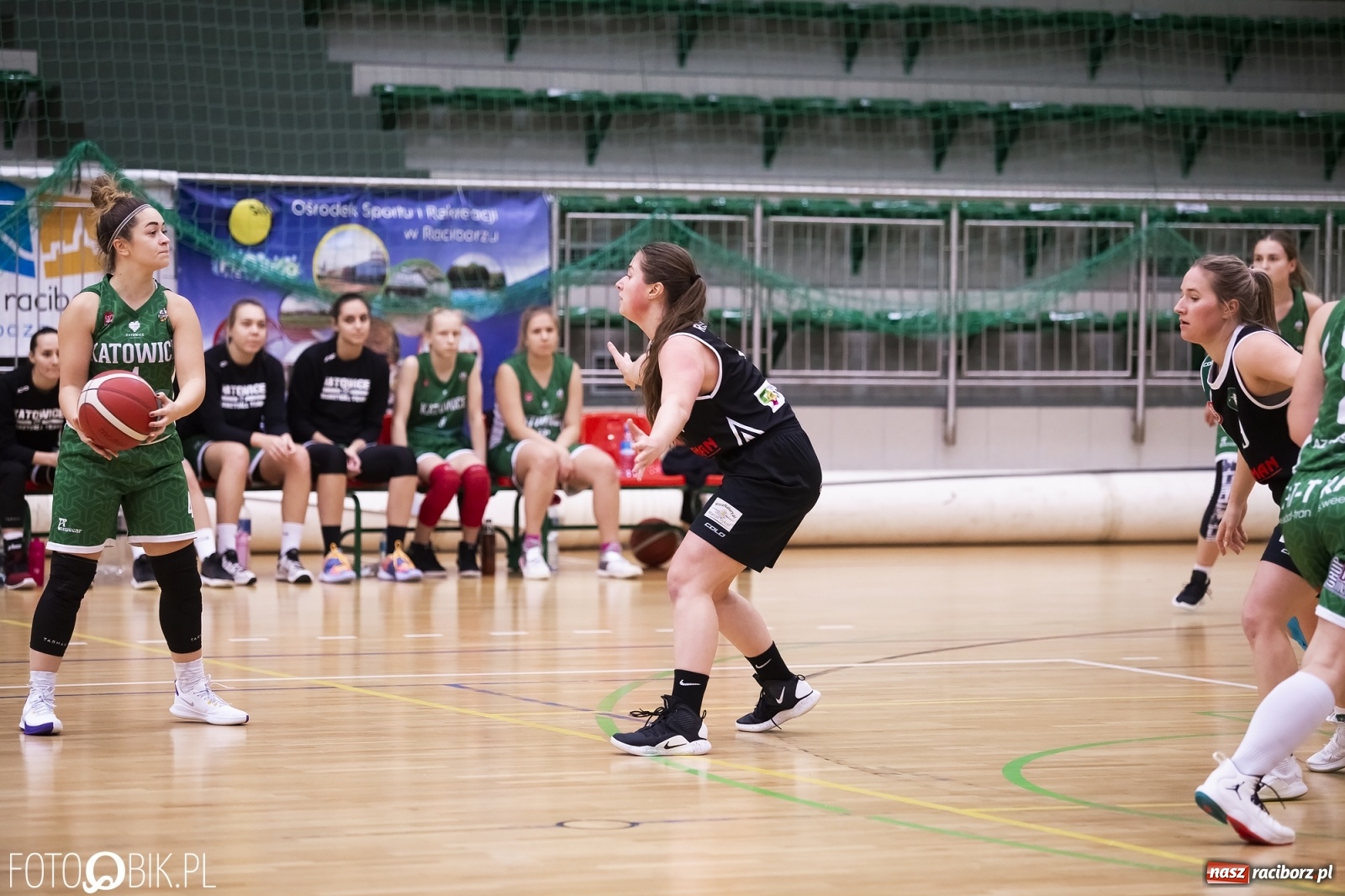 Zdjęcie w galerii na portalu naszraciborz.pl: Kolejna porażka koszykarek RKK AZS Racibórz [FOTO] wiadomości z regionu