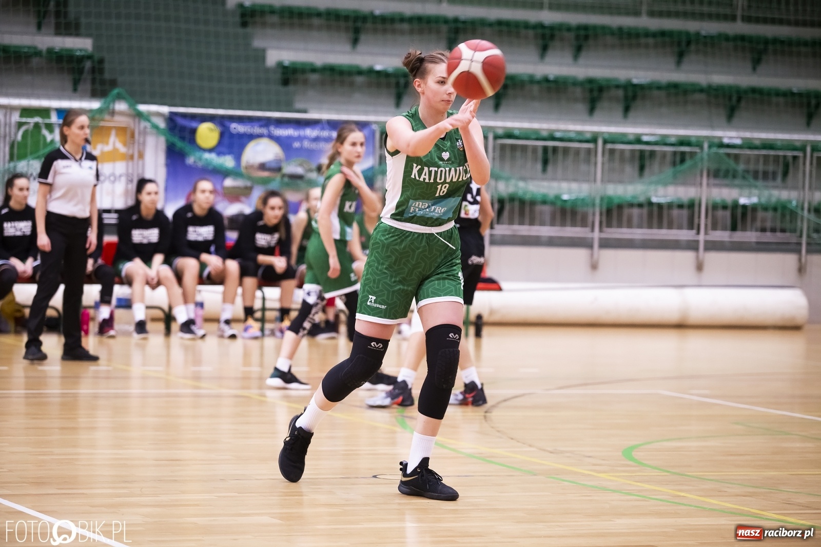 Zdjęcie w galerii na portalu naszraciborz.pl: Kolejna porażka koszykarek RKK AZS Racibórz [FOTO] wiadomości z regionu
