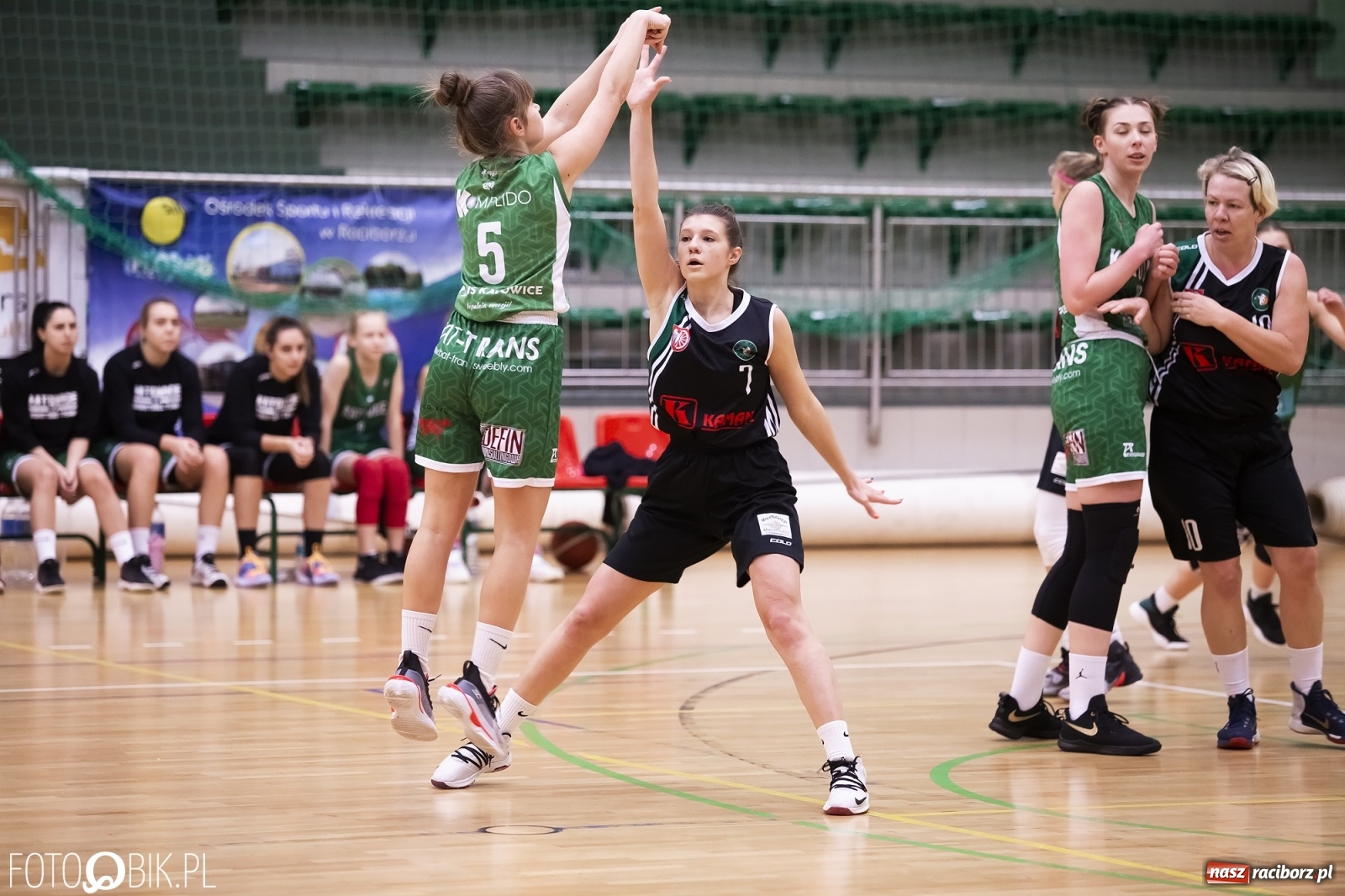 Zdjęcie w galerii na portalu naszraciborz.pl: Kolejna porażka koszykarek RKK AZS Racibórz [FOTO] wiadomości z regionu