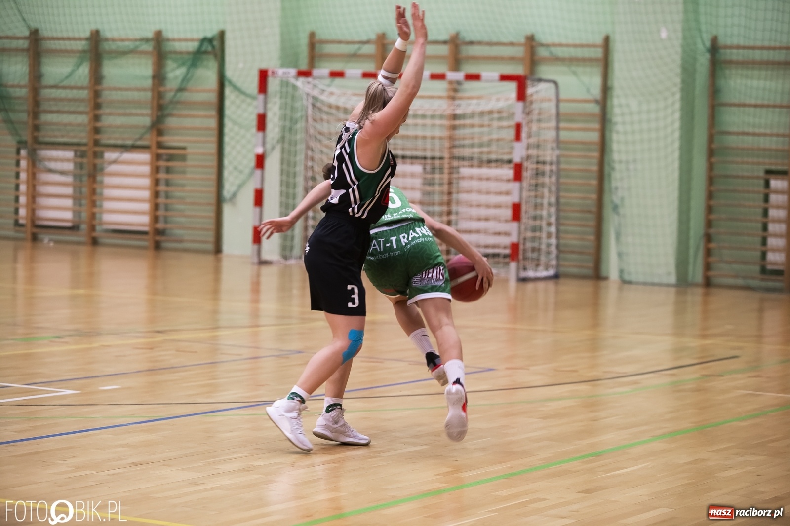 Zdjęcie w galerii na portalu naszraciborz.pl: Kolejna porażka koszykarek RKK AZS Racibórz [FOTO] wiadomości z regionu